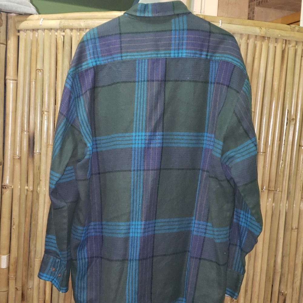 Button up - Picture 2 of 2